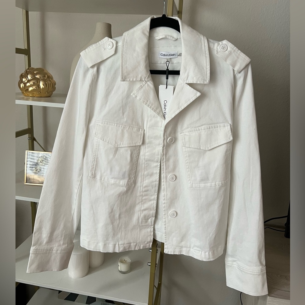 Calvin Klein white jacket, size Medium!
